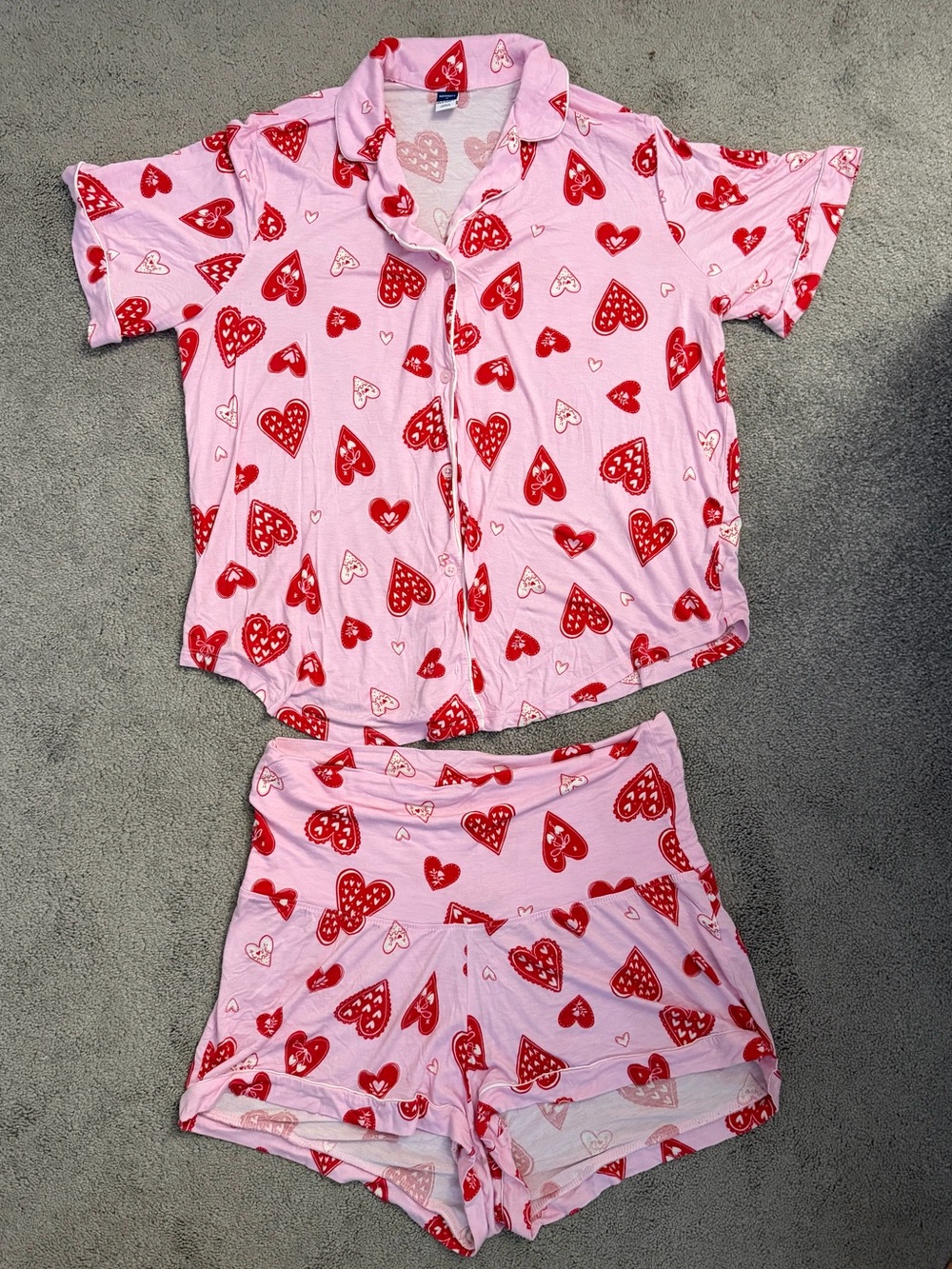 Old Navy Maternity Pink Short Pajama Set with Red Heart Print